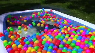 Spiderman & Pink Spidergirl Change colors magic ballpit pool party w/ Frozen Elsa