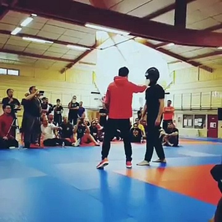 Zero inch punch - DK Yoo