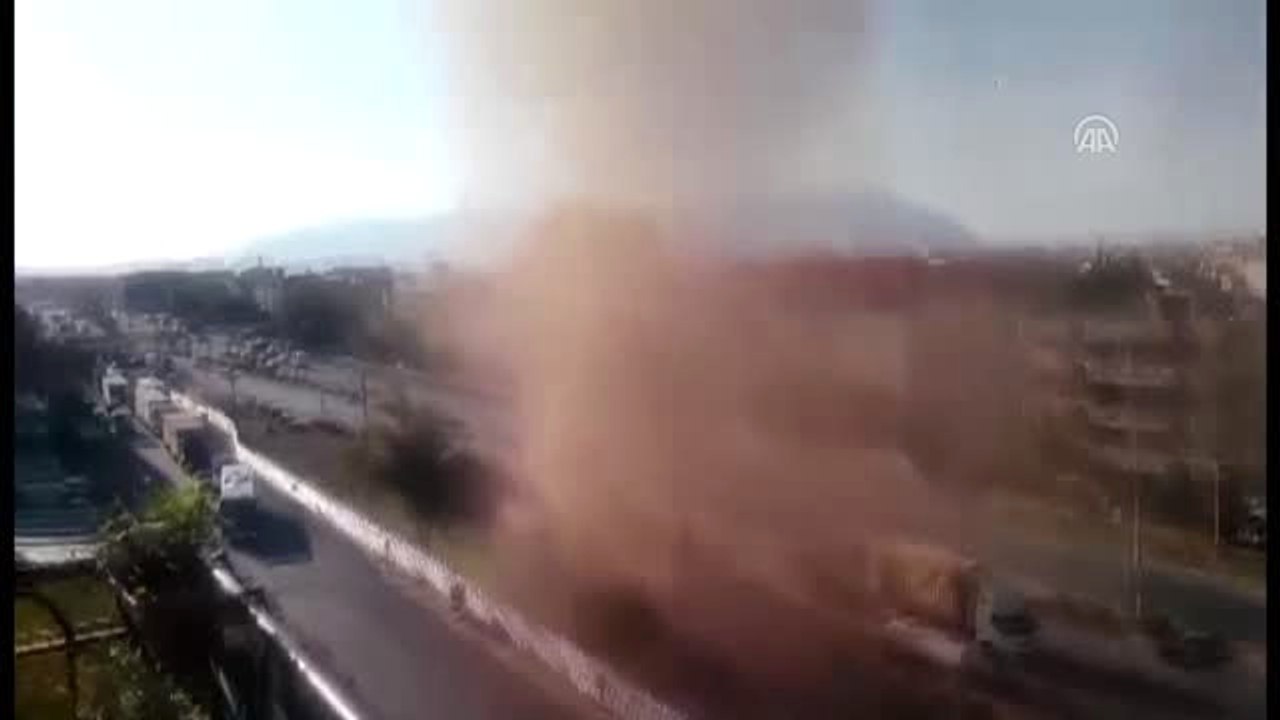 Turgutlu'da Doğalgaz Borusu Patladı