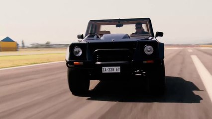 Lamborghini LM 002 – The World’s First Luxury SUV