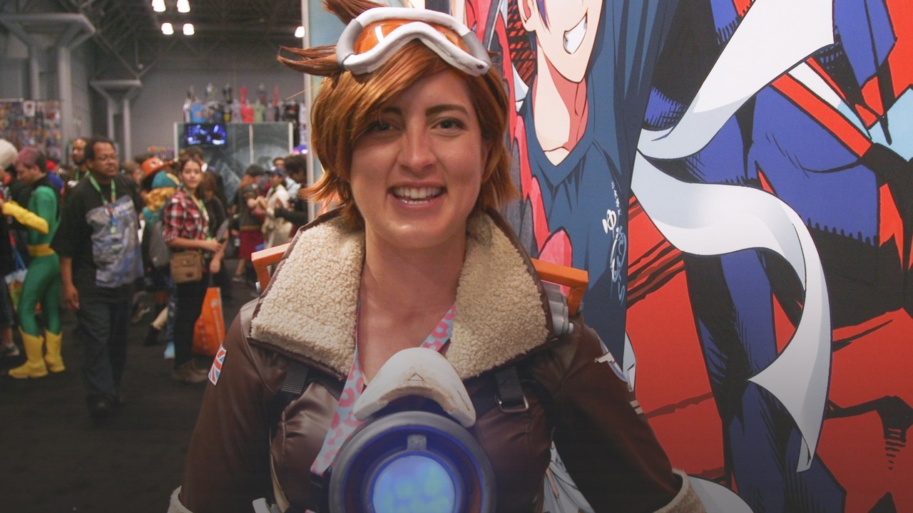 Comic Con cosplayers give their best tips for getting into tight costumes