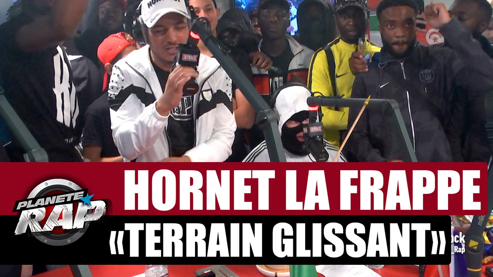 Hornet La Frappe Terrain glissant Feat. Kalash Criminel #PlanèteRap -  Vidéo Dailymotion