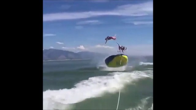 Elles se font mettre en orbite en faisant de la bouée tractée par un bateau !