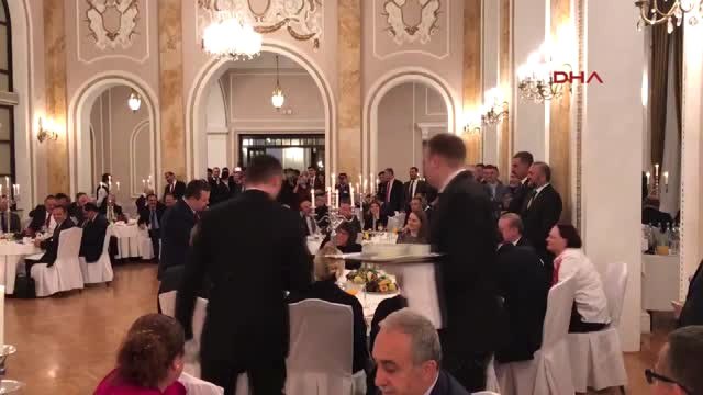 Sırbistan'da Erdoğan Onuruna Yemek! Sırp Bakan Osman Aga'yı Söyledi, Erdoğan Tempo Tuttu
