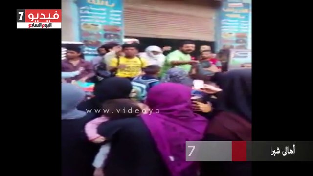 أهالى شبرا الخيمة يتهمون مسنا بخطف طفلة ويسلمونه للشرطة