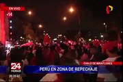 Hinchas se reúnen en Parque Kennedy para celebrar empate de Perú vs. Colombia
