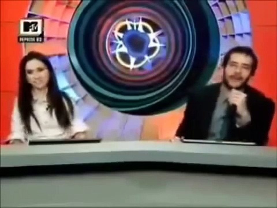 FILHO DE BISPO MACEDO SE MASTURBANDO COM A BIBLIA!!!