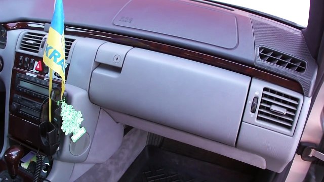 Замена угольного фильтра Mercedes W210 Charcoal filter replacement