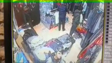 Ankara'da Kıyafet Hırsızlığı Güvenlik Kamerasına Böyle Yansıdı