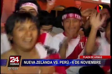 Así celebran el partido Perú vs. Colombia en Plaza de Armas