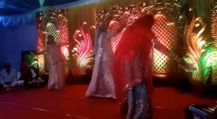 दो बाईसा ने घूमर से ऐसा बांधा की सब देखते रह गये ।। रजवाड़ी डान्स ।। मिरासी गीत ।। Baisa Rajasthani