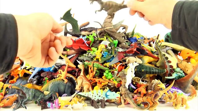 500 toy dinosaurs stacked - 500+ Dinosaur collection toys - Jurassic World Lego