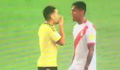 Peru ile Kolombiyalı futbolcuların beraberlik için anlaştığı görüntüler ortaya çıktı