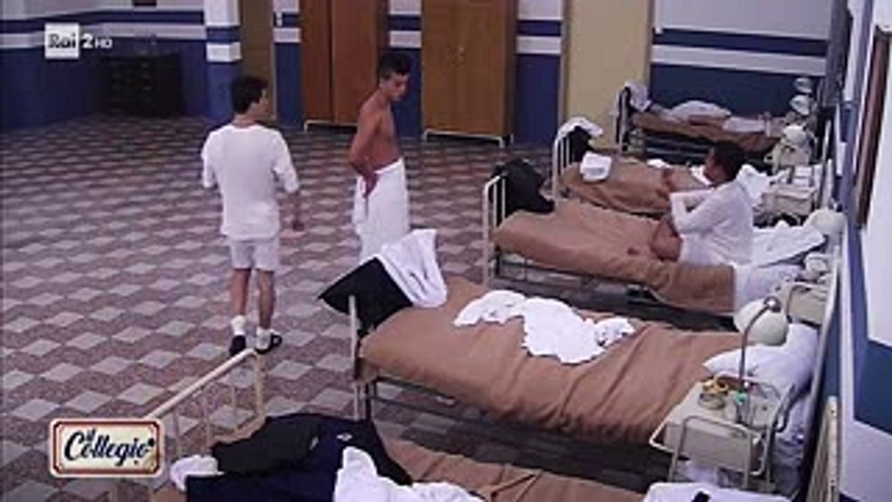 La dolce notte e il rumoroso risveglio - Seconda puntata - Il Collegio 2