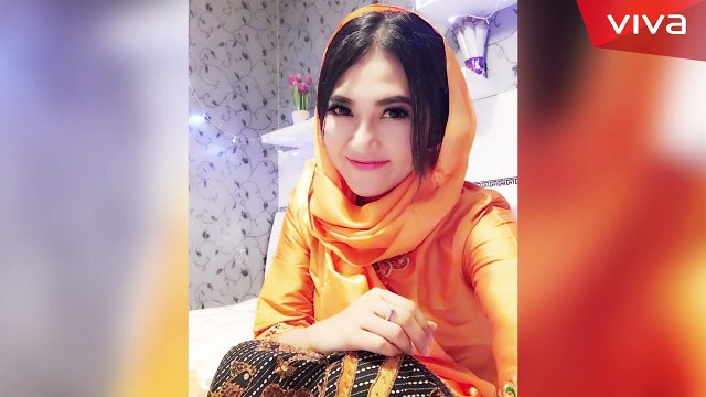 VIVA Top3 Ayu Ting Ting vs Via Vallen & Celana Ayam Goreng