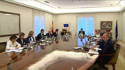 Rajoy pide a Puigdemont que aclare si declaró la independencia