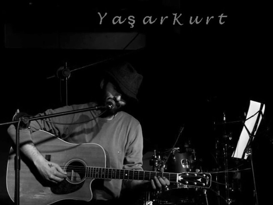 Yaşar Kurt - Faşist Tavuklar
