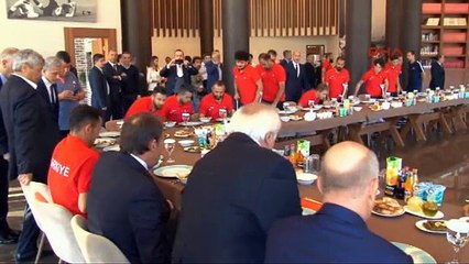 Yıldırım Demirören'den, Avrupa Şampiyonu Milliler'e prim!