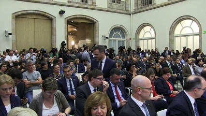 كاتالونيا يعلن الاستقلال مع وقف التنفيذ ومدريد تلوح بتعليق الحكم الذاتي في الاقليم