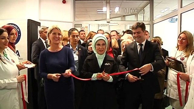 Emine Erdoğan, Yeni Pazar'da Hastane Ziyaret Etti