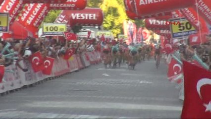 53. Cumhurbaşkanlığı Bisiklet Turu'nun İkinci Etabını Sam Bennett Kazandı