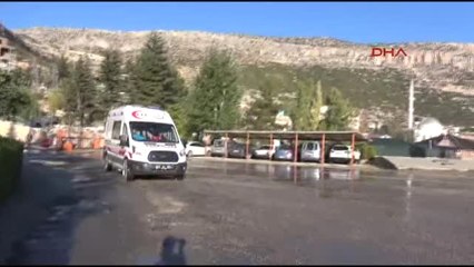 Karaman Ağaçtan Düştü, Helikopter Ambulansla Hastaneye Kaldırıldı