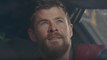 Thor: Ragnarok - Nuevo clip en el que vemos a Thor echando de menos su martillo, Mjölnir