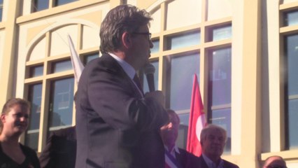 Mélenchon : "Les dirigeants actuels sont parmi les pires"