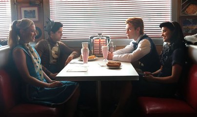 Riverdale Season 2, Episode 1 "TV Channel" Sneak Peak