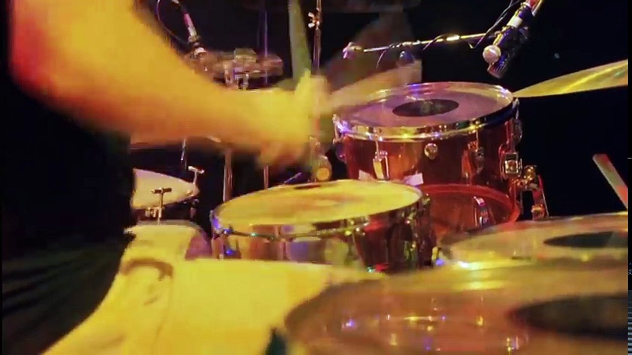 What Makes John Bonham Such a Good Drummer?