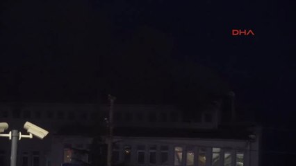 Afyonkarahisar İl Jandarma Komutanlığı'nın Çatısında Yangın Çıktı