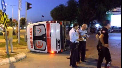Hastaneye Hasta Yetiştiren Ambulans Takla Attı: 5 Yaralı