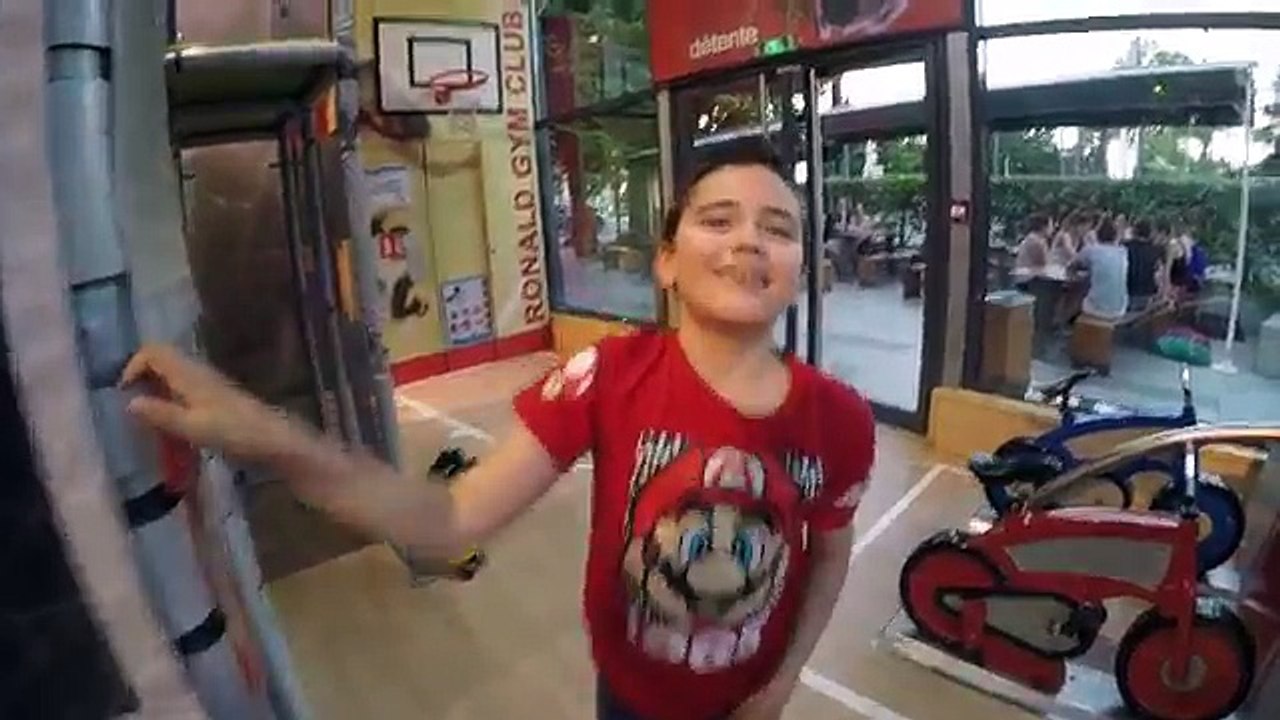 VLOG - Parcours Fun au Ronald Gym Club de McDonalds