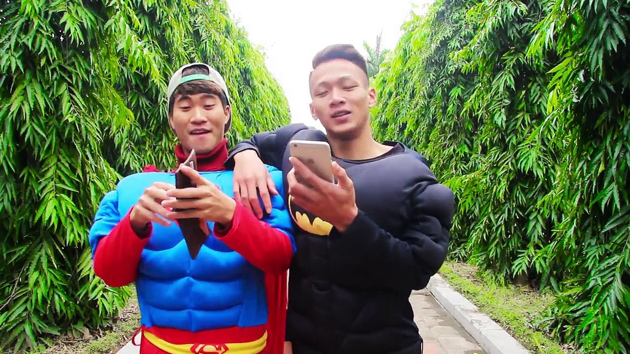 Superman Batman Tease girlfriend Frozen Elsa Water falls Spiderman Transgender Superheroes fun