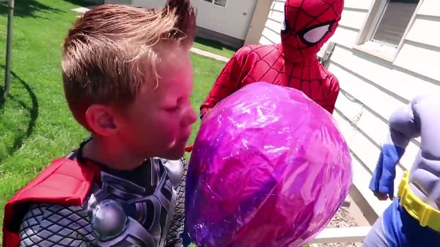 Spider-man vs Joker Kidnaps SANTA w/ Elsa SuperGirl in Bag Surprise Eggs Funny Super Pranks