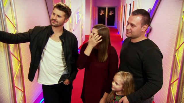 Christina Aguilera - Hurt (Lina) The Voice Kids 2017 Blind Auditions SAT.1