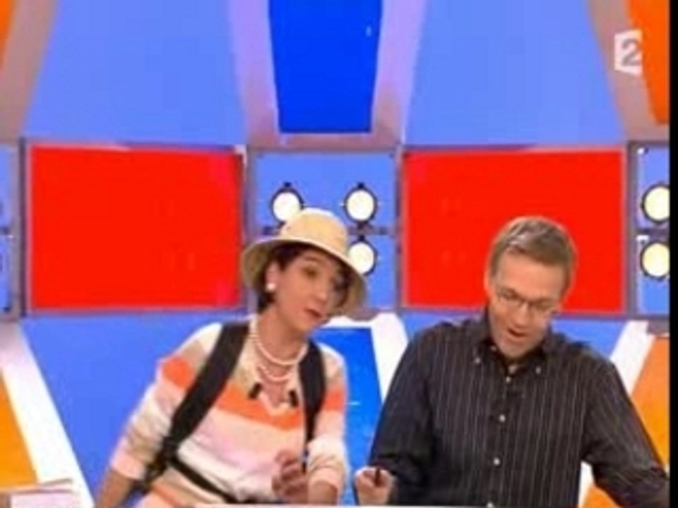 Florence Foresti - Anne-So "La Globetrotteuse"