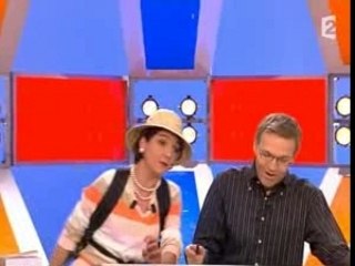 Florence Foresti - Anne-So "La Globetrotteuse"