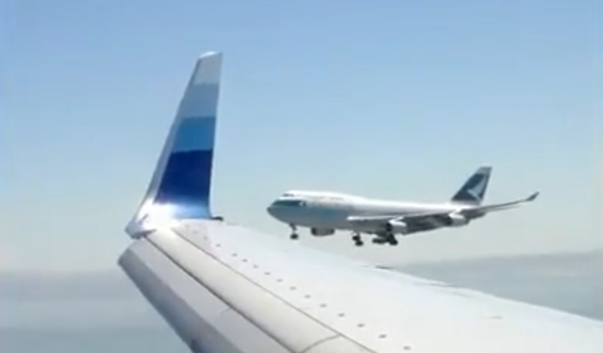 These Airplanes Are Far, Far Too Close To Each Other For Comfort