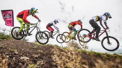 Is World Champ Loïc Bruni faster than 400 riders? | Red Bull Foxhunt