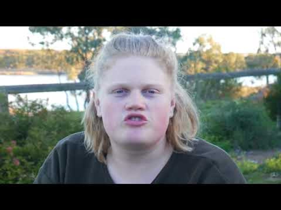 Teen Enlightens Everyone With a List of 'Things that Suck'