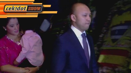 Cekidot Show: Ananda Mikola Hadiri Resepsi Pernikahan Mantan Kekasihnya, Bella-Emran