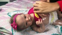 Explosão De Cocô Na Banheira da Minha Bebê Reborn (Poop Explosion) - Gabi Reborn