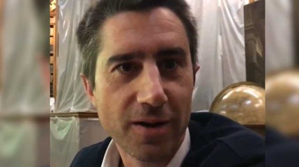 Depuis la bibliothèque de l'Assemblée, Ruffin répond à Philippe sur Sanofi