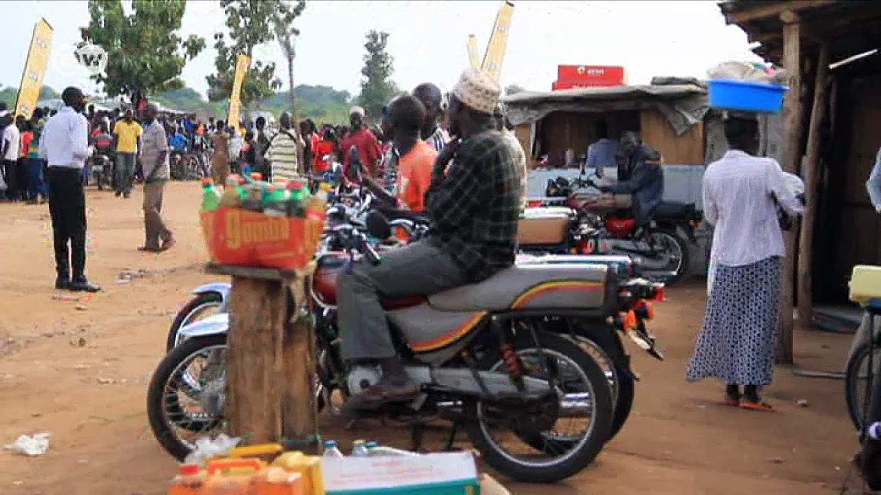 Grundstücke für Flüchtlinge: Ugandas einzigartiger Weg | DW Deutsch