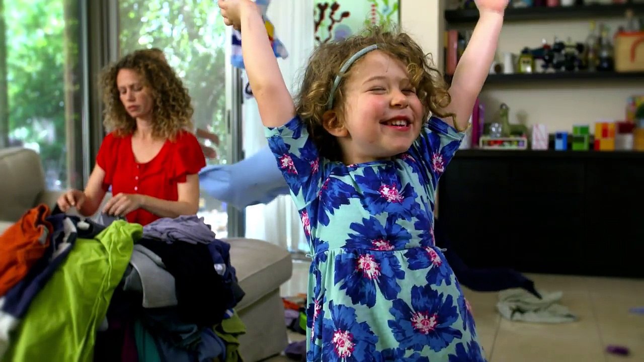 Ce robot est capable de repasser et plier votre linge à votre place