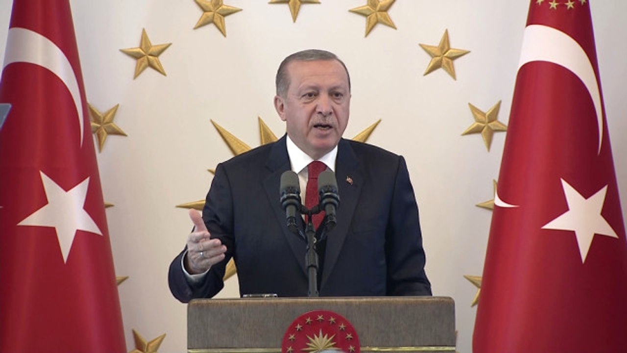 Lafa Geldi mi Koskoca ABD'sin, Yazıklar Olsun"