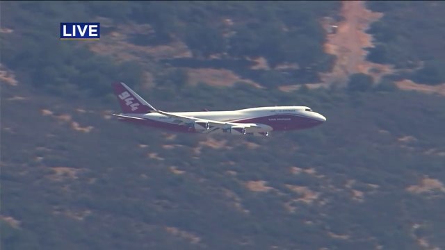 Un canadair Boeing 747 pour lutter contre l'incendie en Californie !