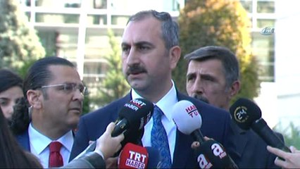 Bakan Gül: "Tutuklu Metin Topuz Yarın Avukatıyla Görüşecek"