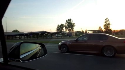 Un défie entre une Tesla et une BMW ne passe pas comme prévu !